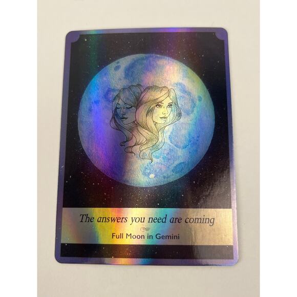 Stunning Holographic Moonology Oracle Deck - Picture 5 of 7